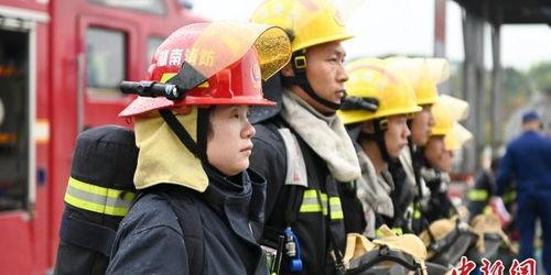 女消防员电影在线观看,女消防员的英勇瞬间在线观影指南  第3张