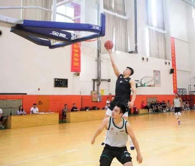 体育篮球爆料视频,赛场幕后精彩瞬间 第3张 体育篮球爆料视频,赛场幕后精彩瞬间 第3张